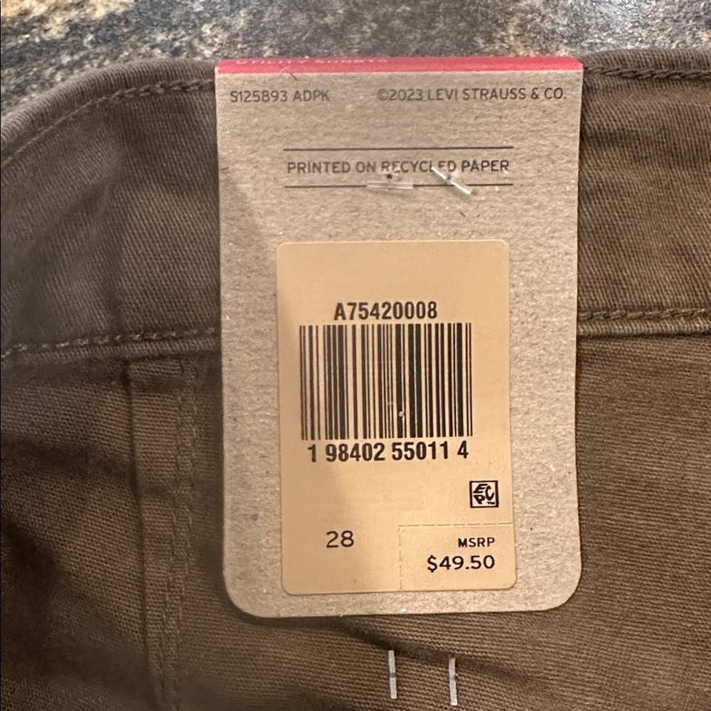 Levi's Dark Brown Women's Cargo Shorts - Picture 5 of 7
